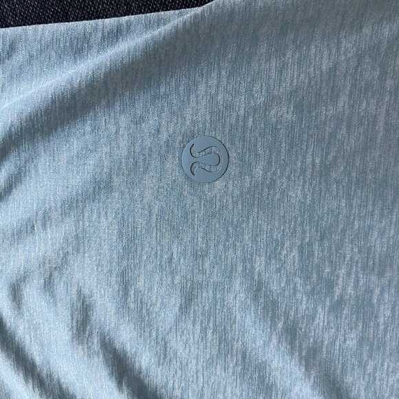 🌻 Lululemon Essential Tank in Heathered Blue Cast - Picture 5 of 7